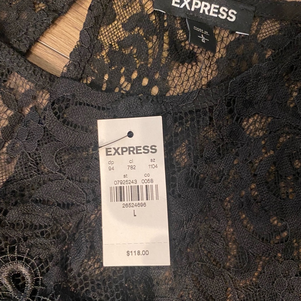 Express dress - Picture 6 of 6